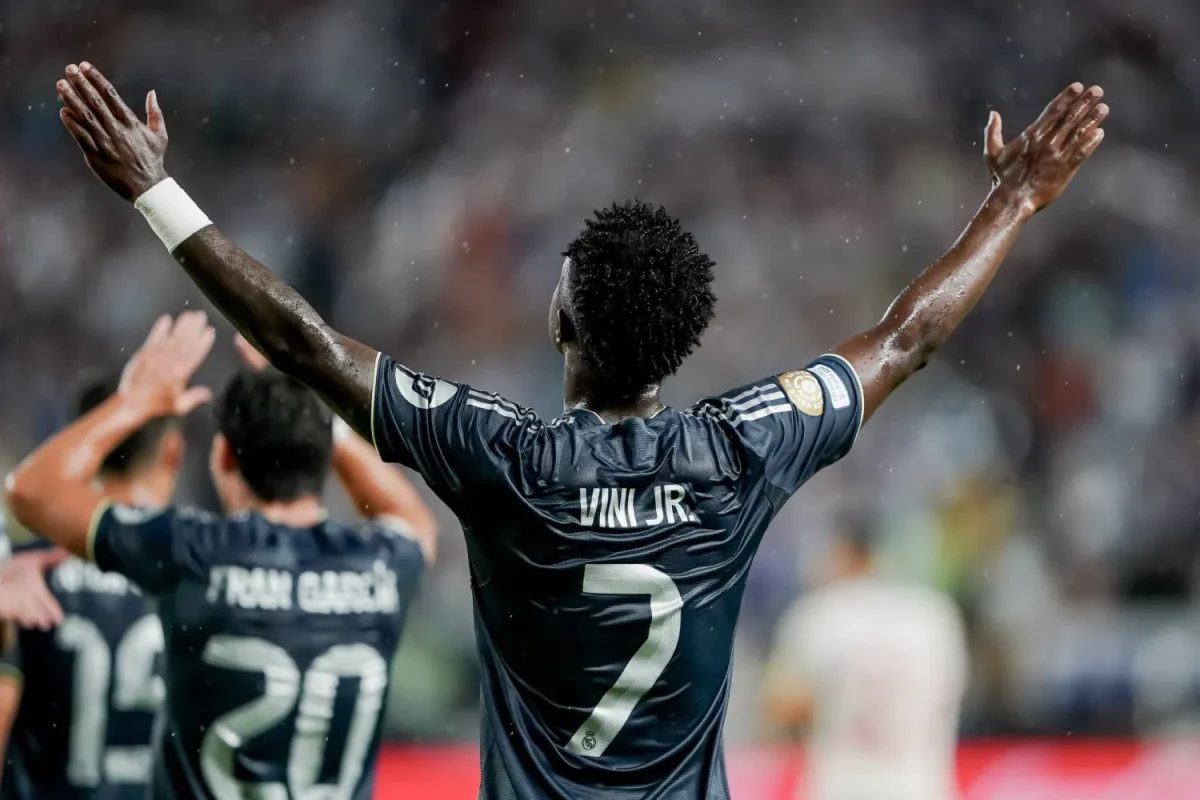 Masa Depan Vinicius Jr: Kontrak Real Madrid Buntu, Arsenal Mulai Bergerak