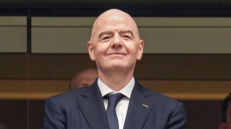UEFA Siap Tuntut Infantino soal Skema Jual Piala Dunia