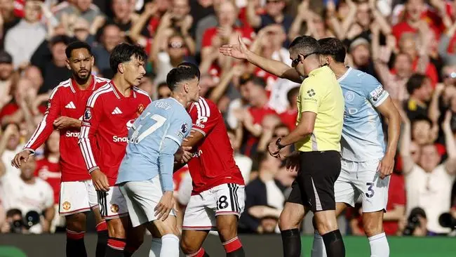 Foden Merah, City Menang